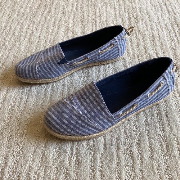 Nautica Striped Canvas Rutter Flats - Picture 3 of 11